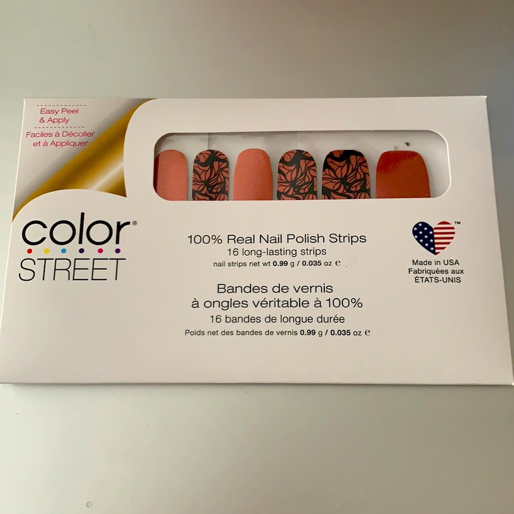 Color Street nail strips - Wing it On